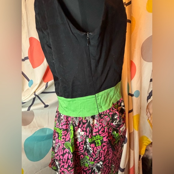 TOO FAST CLOTHING “UnLucky13” ALLEY TRASH - Picture 2 of 13